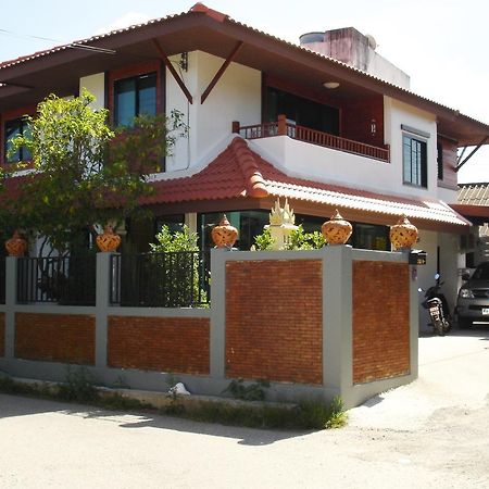Rak Khun Hostel Chiang Mai Exterior foto