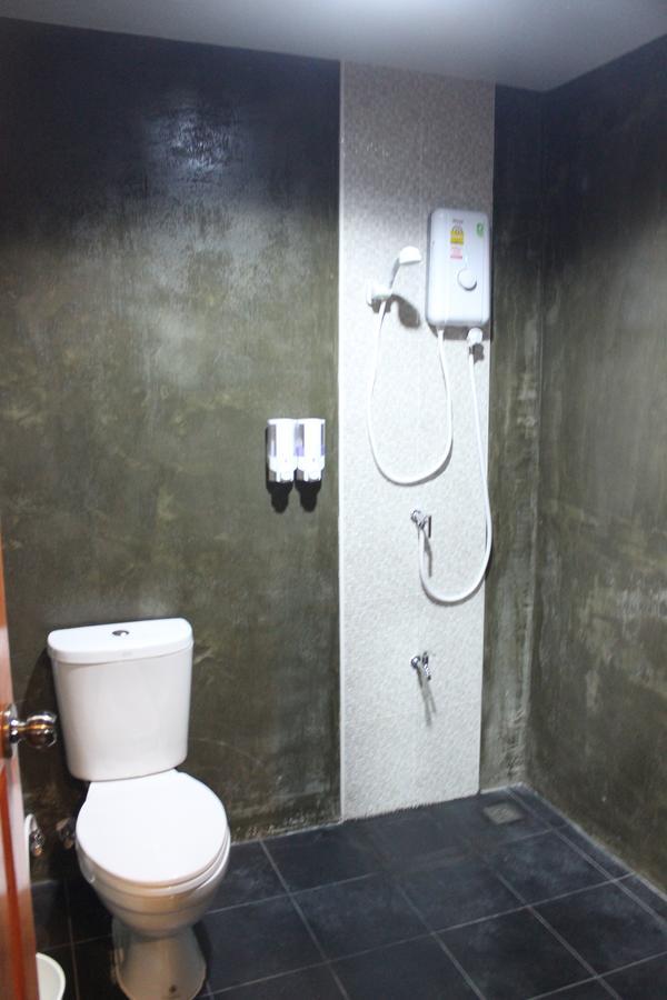 Rak Khun Hostel Chiang Mai Exterior foto
